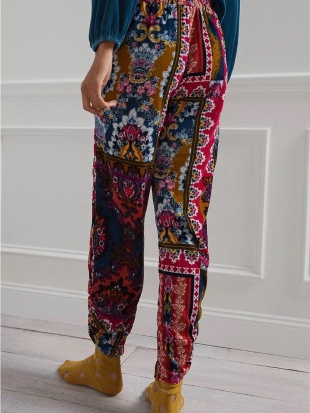 NWT BY ANTHROPOLOGIE MULTI COLOR BOHO PRINT HAREM PANTS SIZE S - Picture 14 of 15